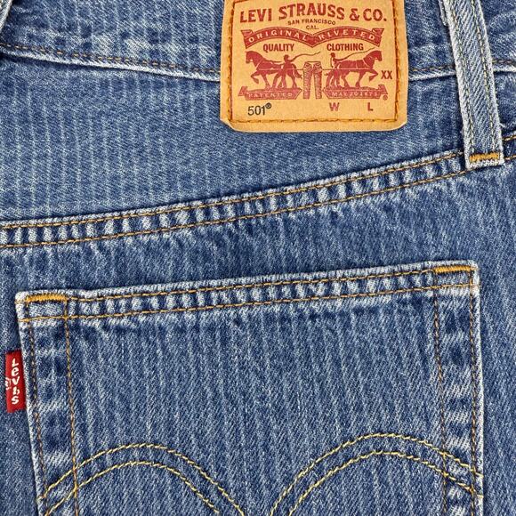 Levi's 501XX Denim Shorts Women's 28 (6) Blue Pinstripe Button Fly Jean Shorts - Picture 3 of 13